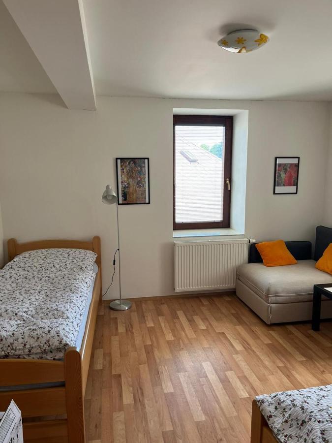 Apartman Hotel Vomocil Bystre Екстер'єр фото