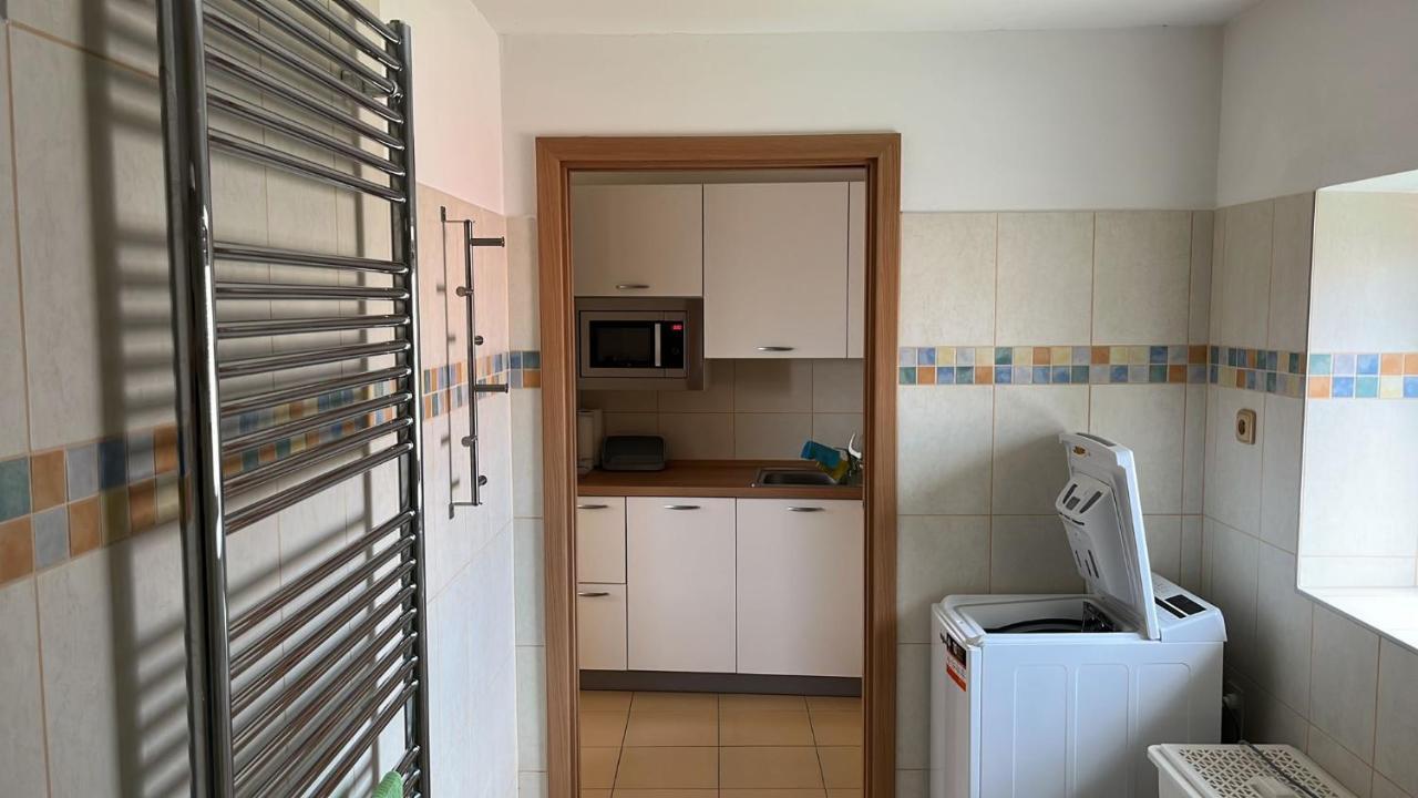 Apartman Hotel Vomocil Bystre Екстер'єр фото
